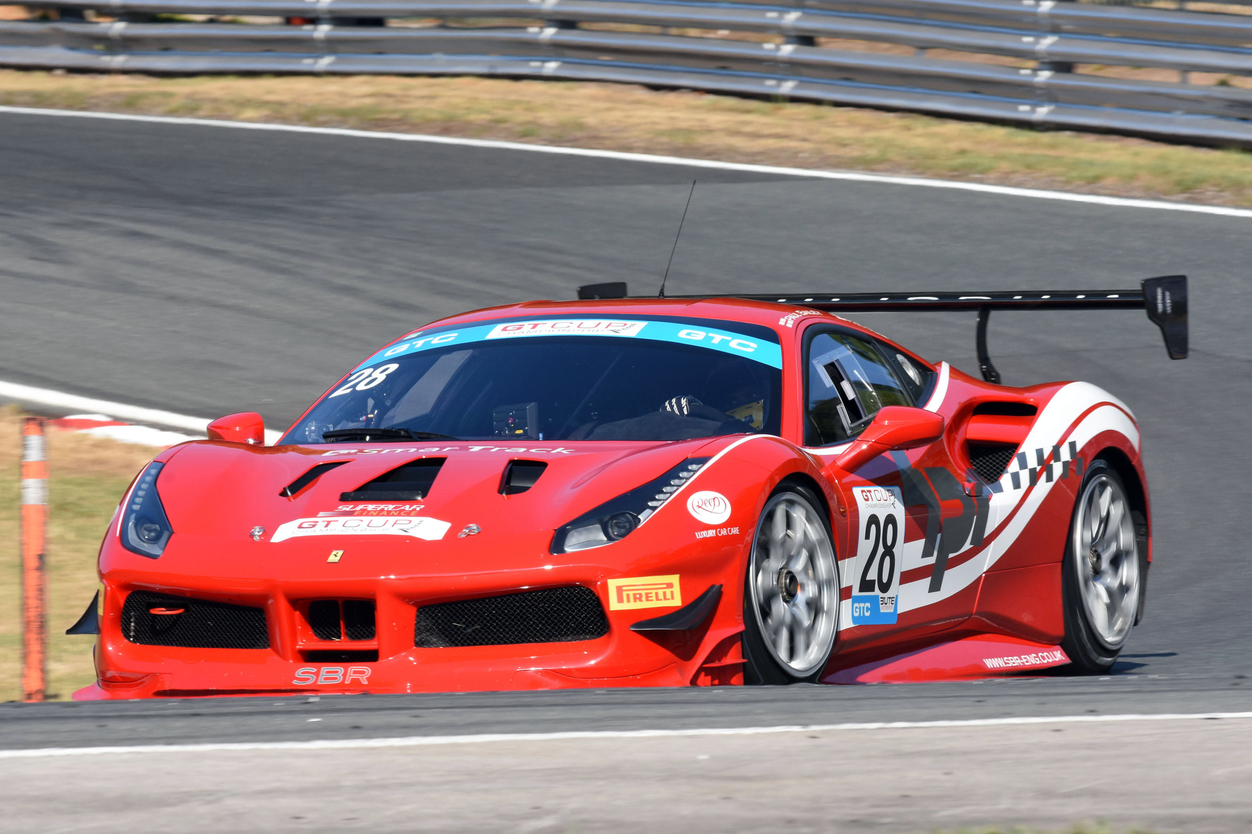 Ferrari 488 Challenge