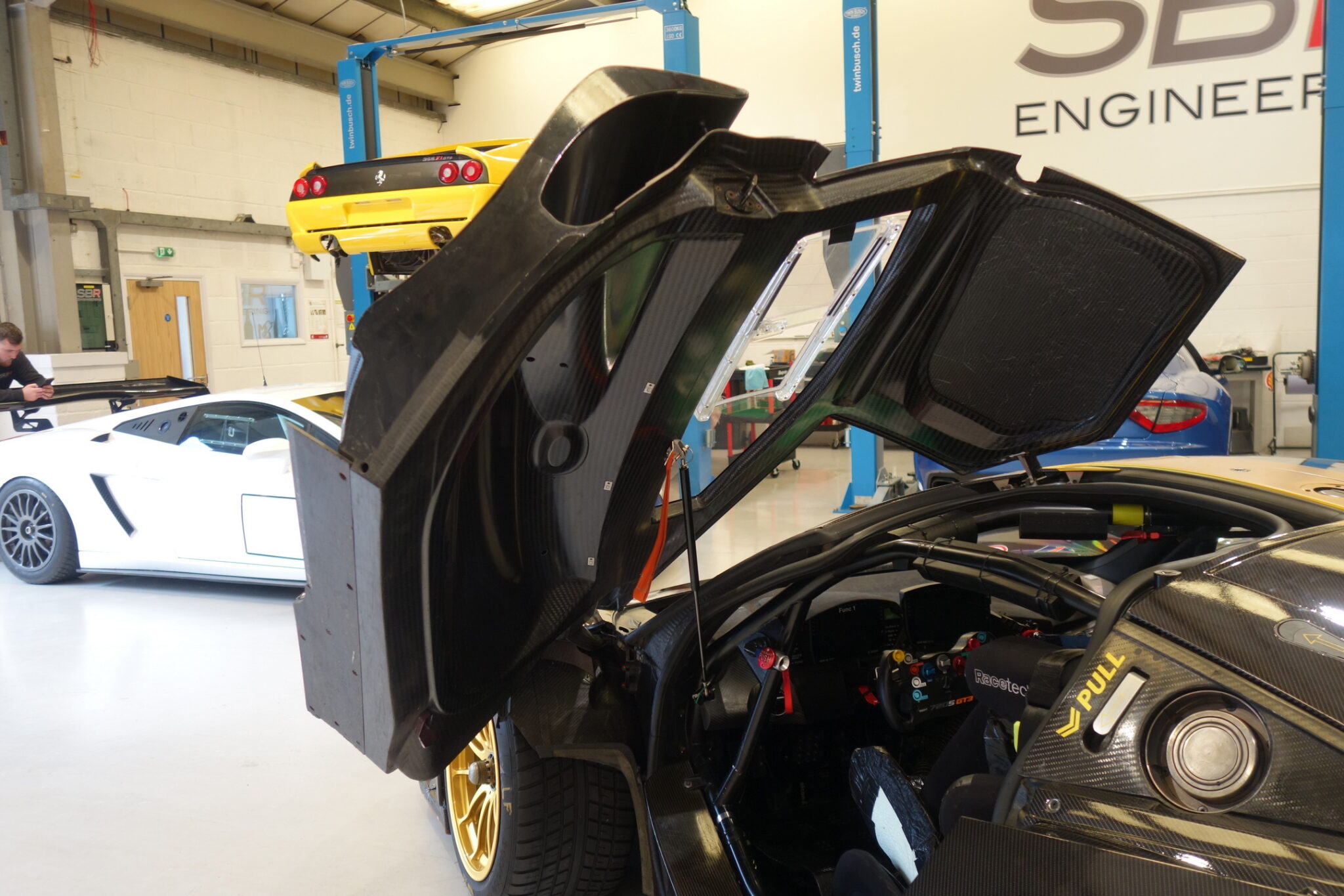 Sb Race Engineering Mclaren 720s Gt3 For Sale 8